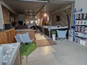 entree de magasin piscines paysages services a guerande avec produits chimiques pour traitement de leau et spa chimie pour piscine piscines paysages services guerande