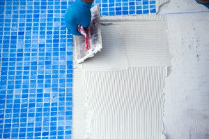 Liner de piscine en rénovation par un professionnel