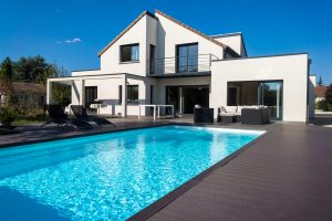 Maison avec piscine rénovée